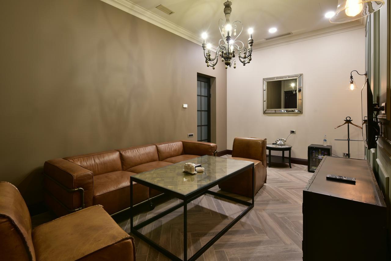 Bastille Hotel Erivan Exterior foto