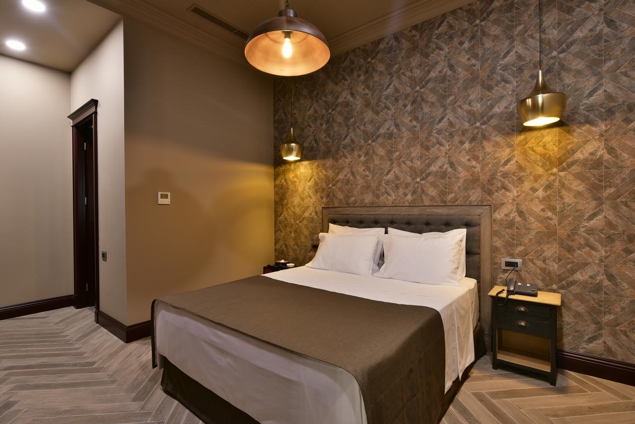 Bastille Hotel Erivan Exterior foto