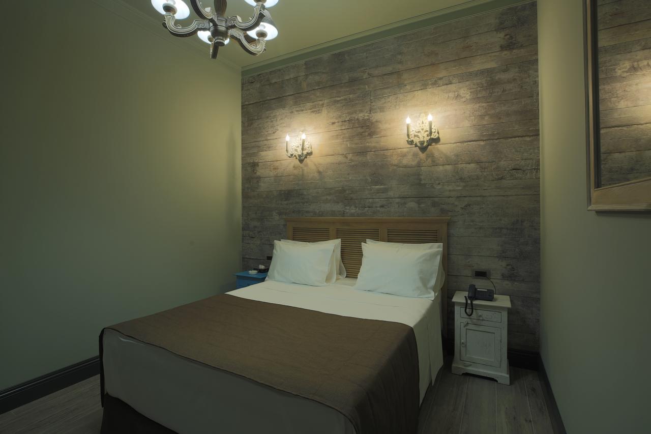 Bastille Hotel Erivan Exterior foto